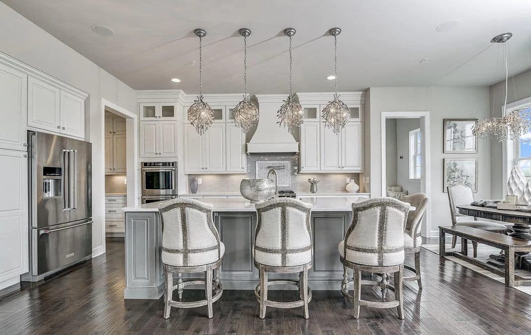Designer kitchen & living space — Maple Lawn